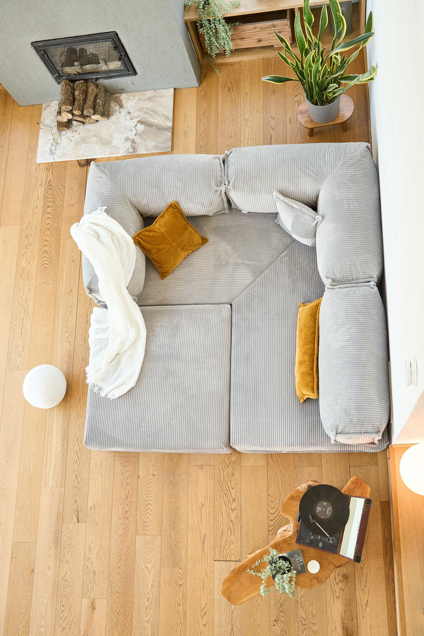Canyon Silver Grey